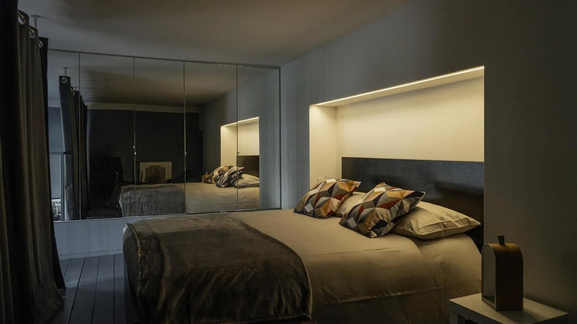 Apartment Ferienwohnung Monviso Design Loft R&R Mailand